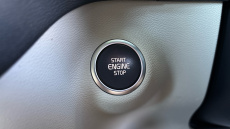 Volvo Xc40 2.0 B4P Inscription Pro 5dr Auto [7 speed] Petrol Estate